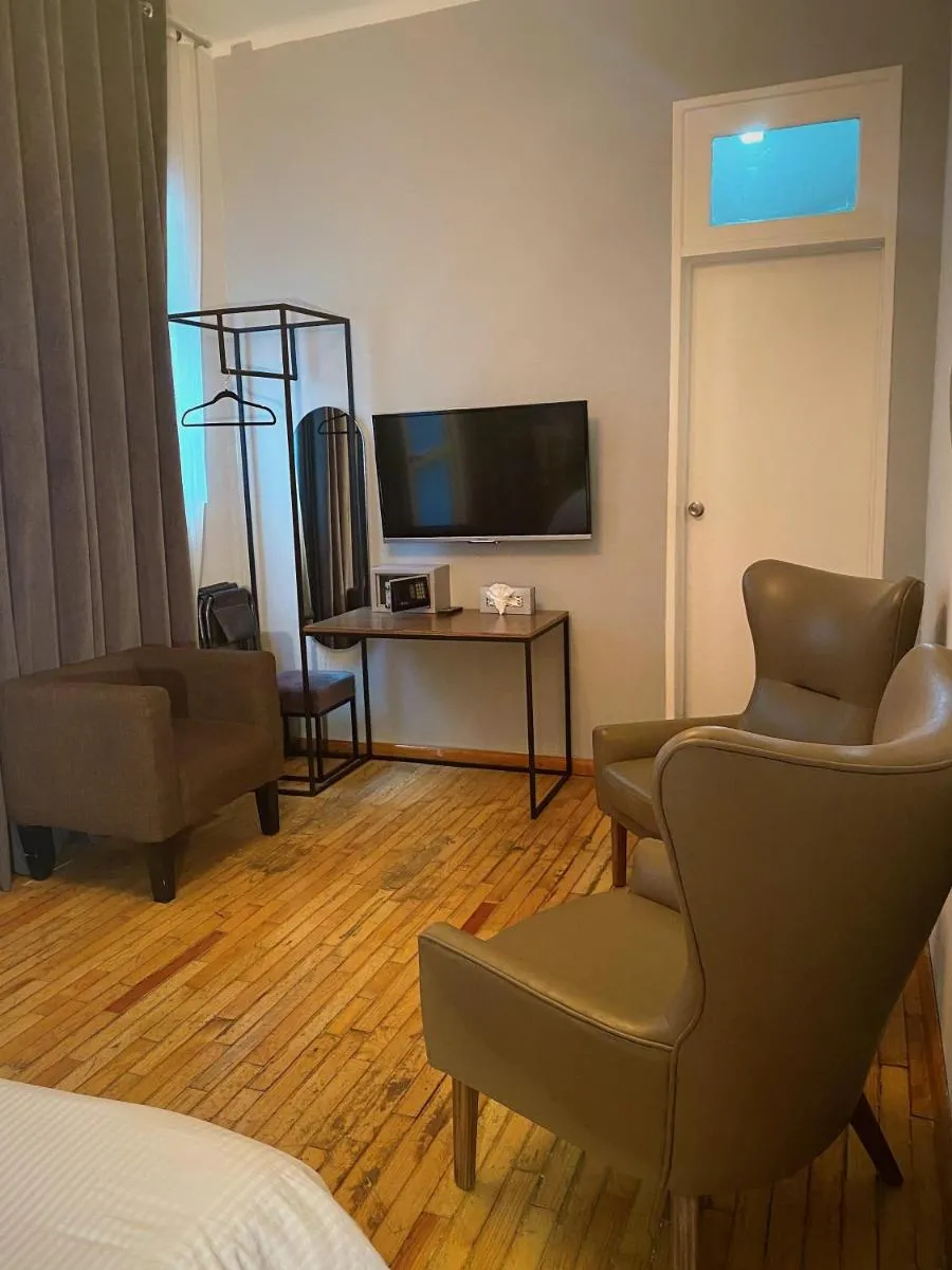 Image 4 of Suites Alcazar