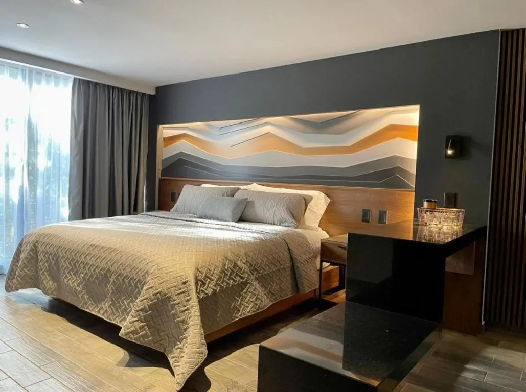 Image of Suites MINE