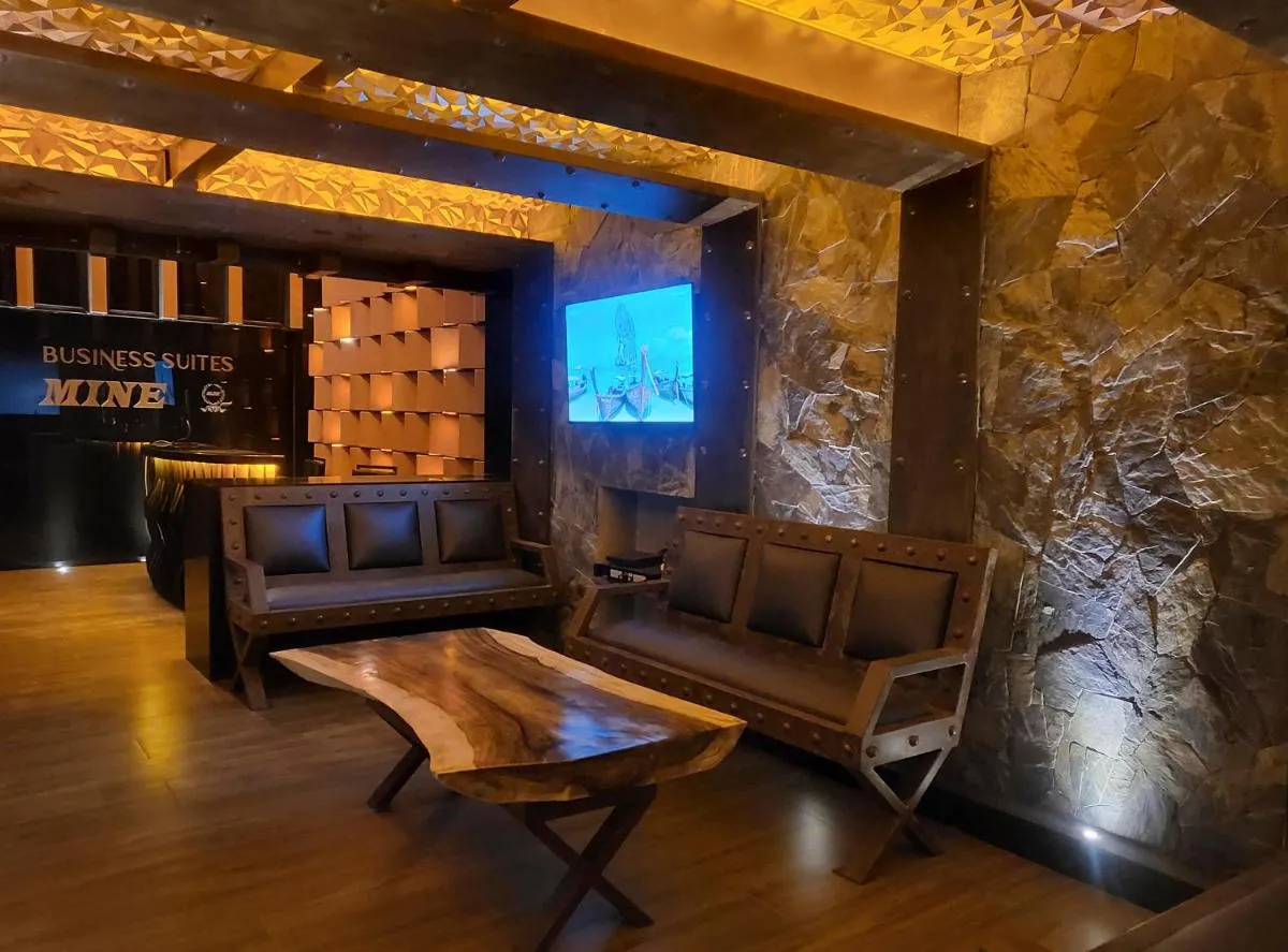 Image 2 of Suites MINE