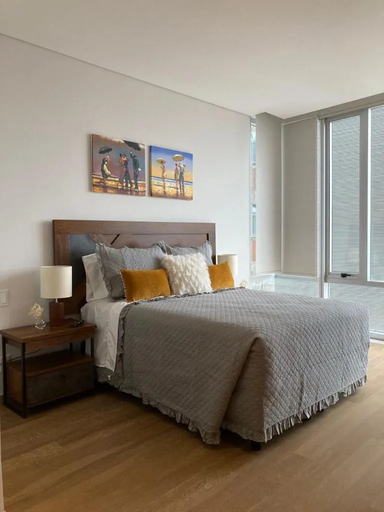 Image 3 of Yellow & Blue Apartment HP – Sur
