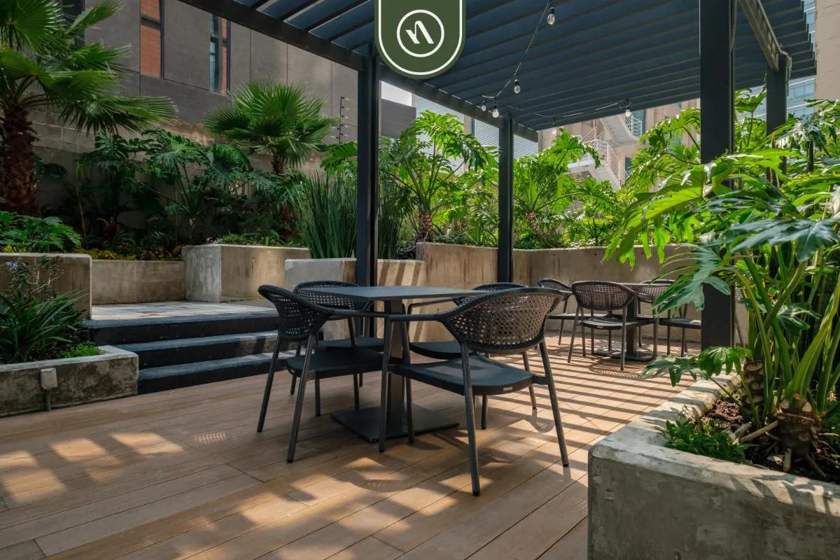 Image 5 of 1 BR City Oasis – Polanco – Gym – Game Room – King