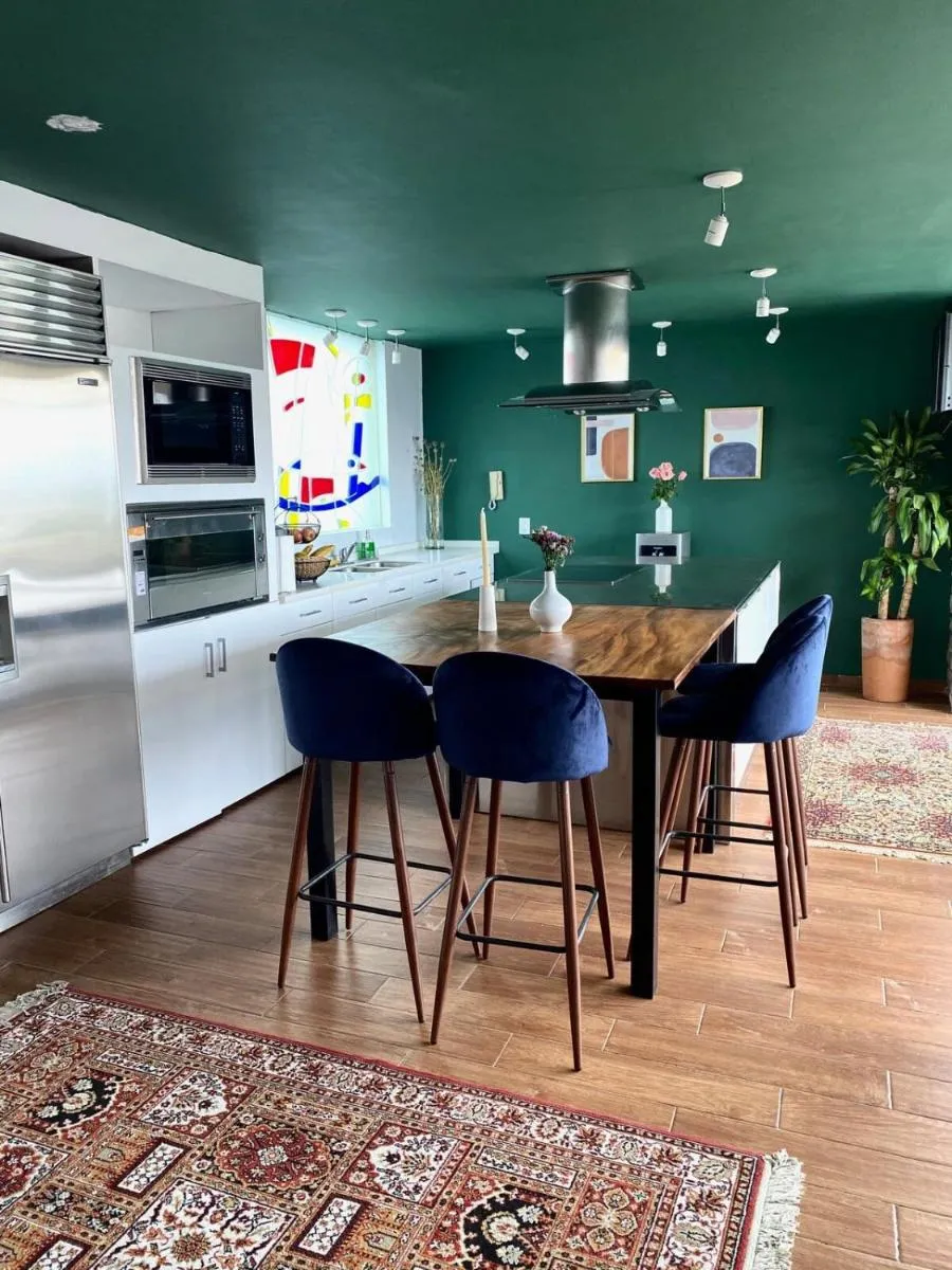 Image 2 of 322PH Luxury Penthouse with Stunning City Views, Sleeps 8 – Polanco