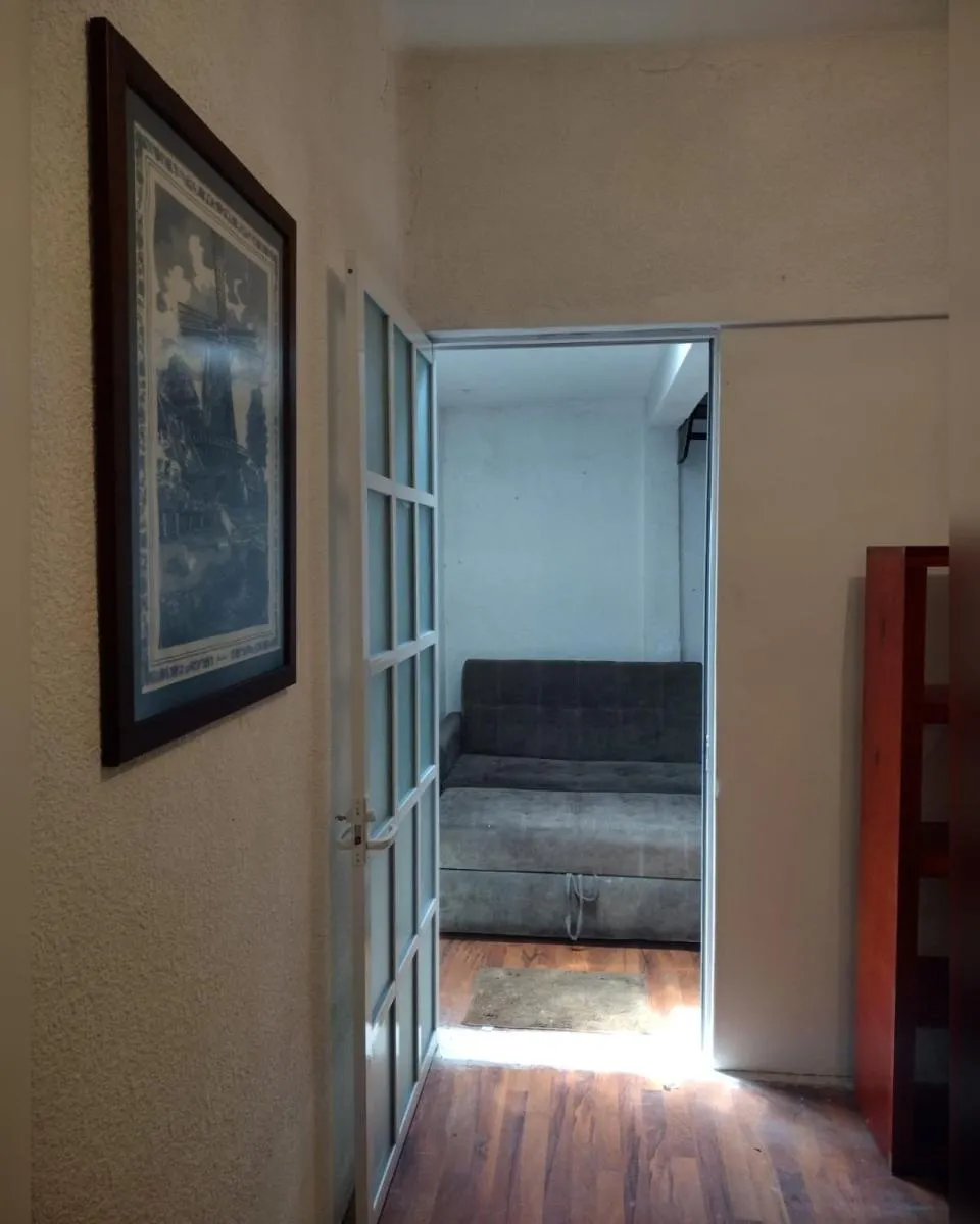 Image 5 of Amplio y cómodo departamento