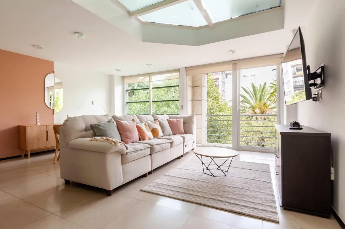 Image 2 of Astounding 2BR in Condesa