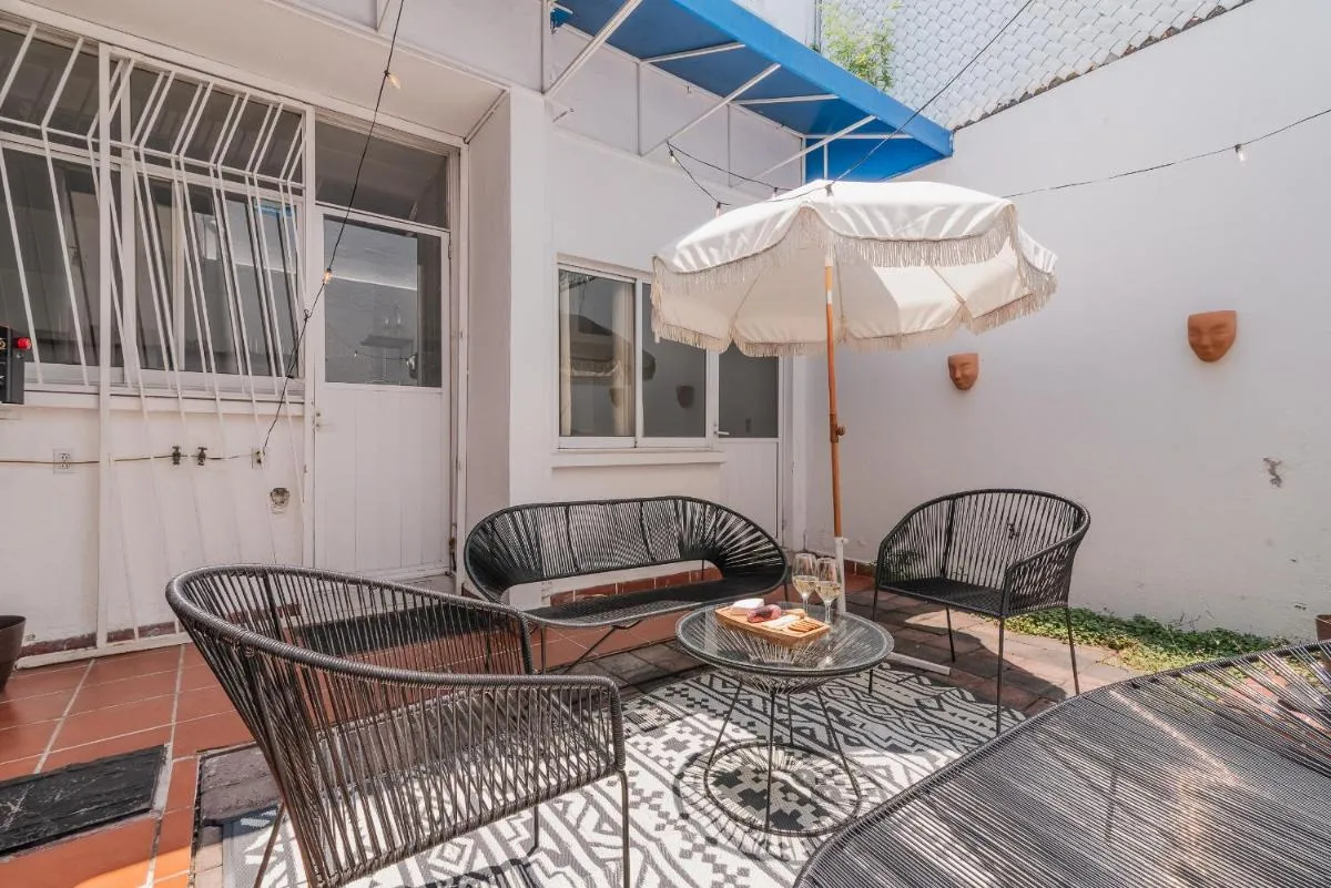 Image 5 of Beautiful 6 BDR Villa with AC in La Condesa