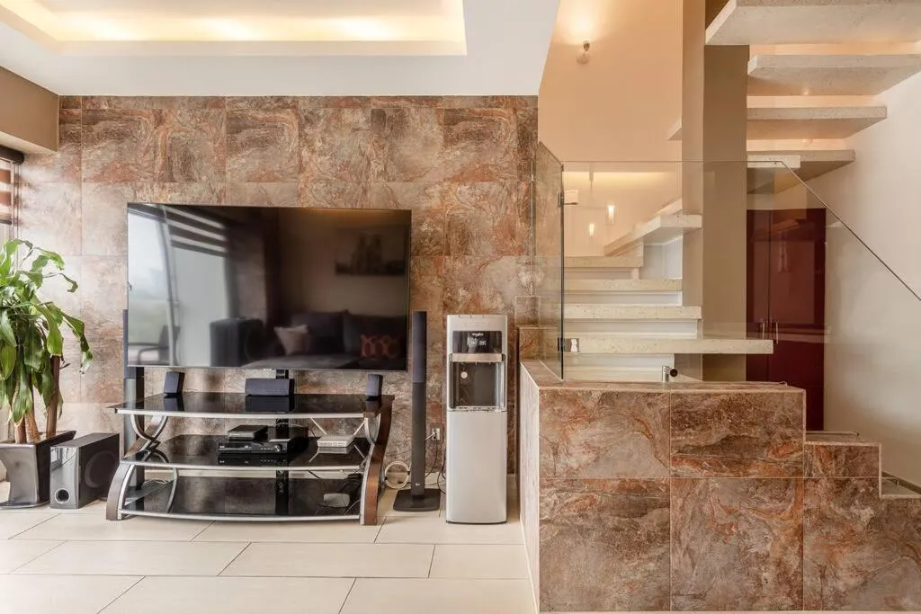 Image 4 of COZY 2BR 2-floor Wi-Fi 500Mbps Air-Conditioning Pool Gym CONDESA