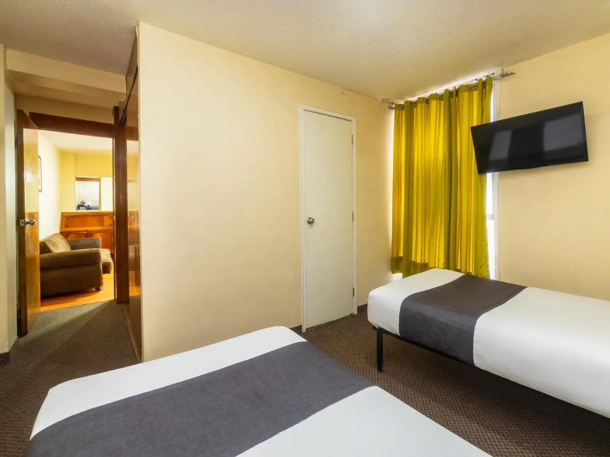 Image 2 of Capital O Suites Marne Cdmx