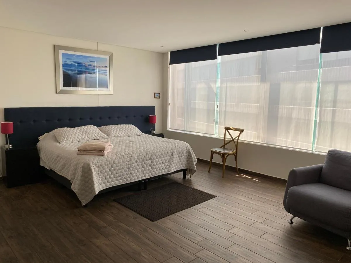 Image 6 of Chicago Suites WTC