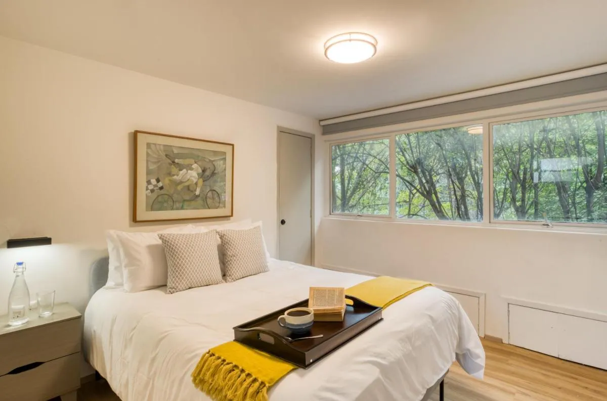 Image 6 of Comfy Apartment with Leafy Views by Tasman