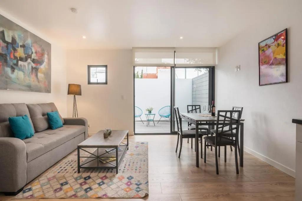Image of Cozy Urban Rooftop Lounge Free Parking & Wifi