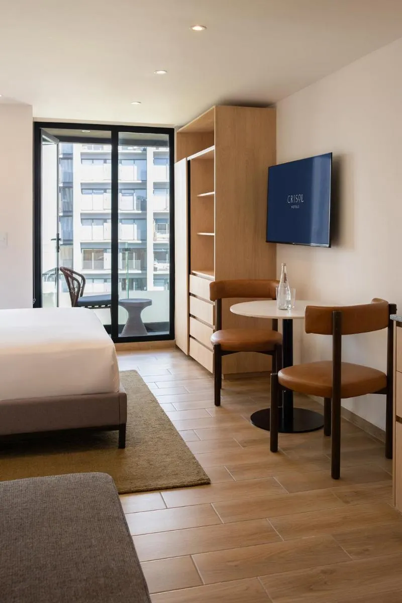 Image 3 of Crisol Suites Condesa