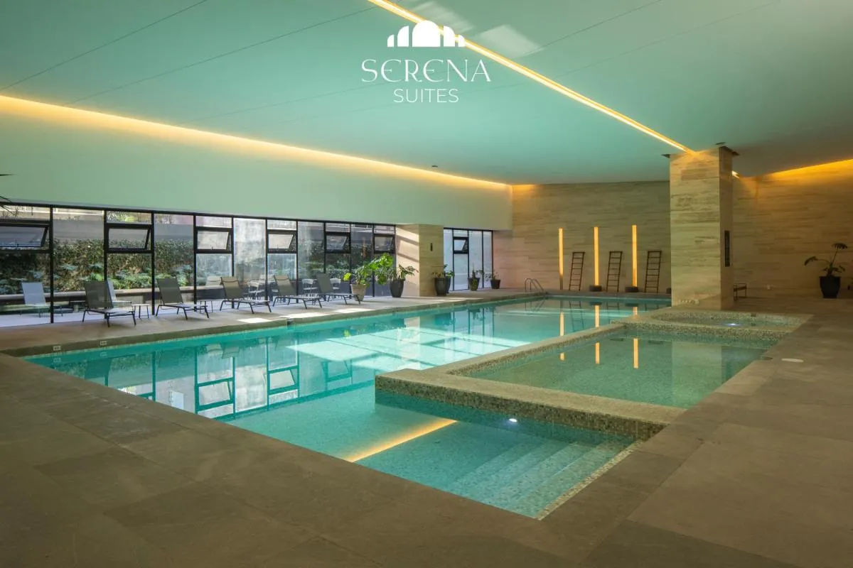 Image 2 of Elegant Condo with Air Conditioning, Pool, Sauna, & Fitness Center in Polanco