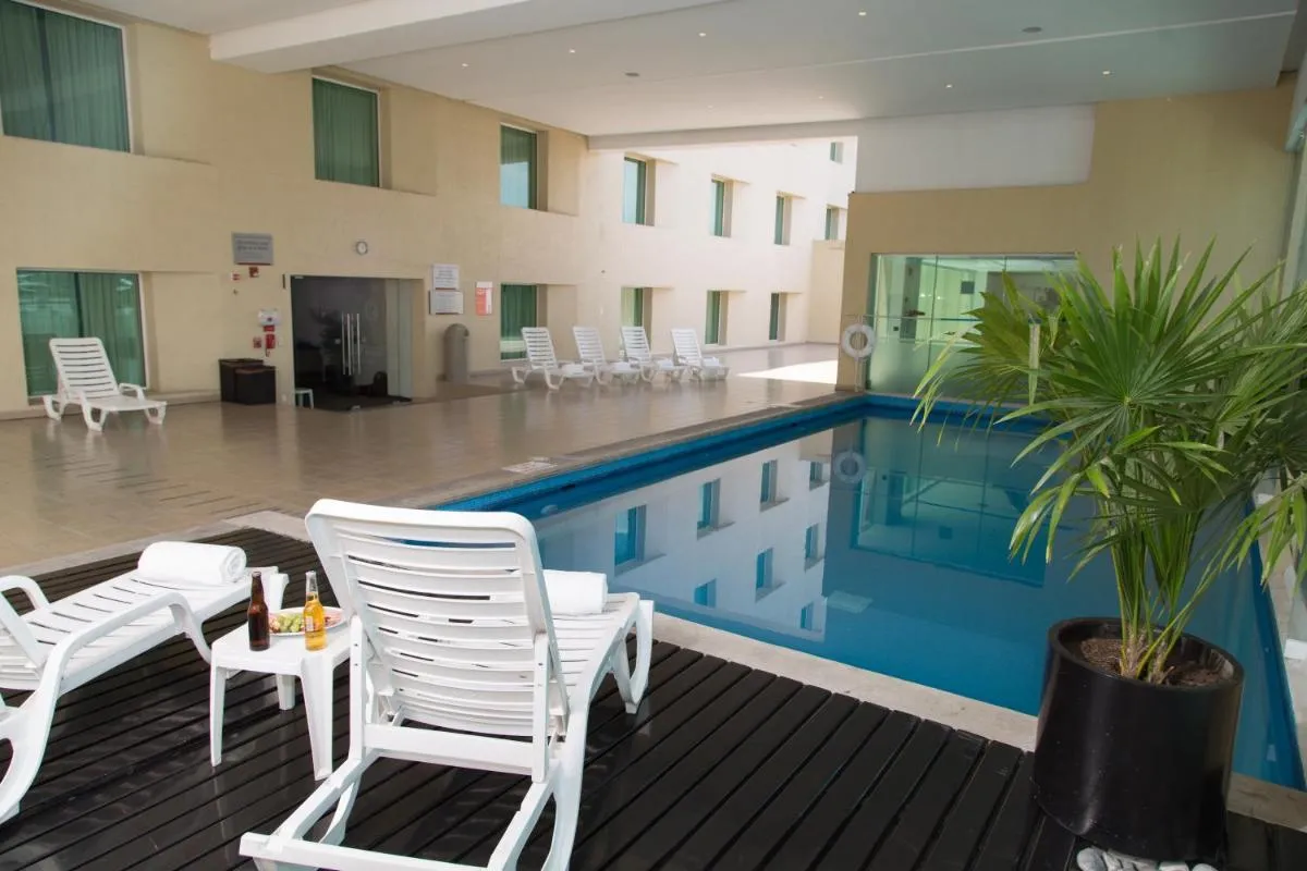 Image 2 of Fiesta Inn Ecatepec