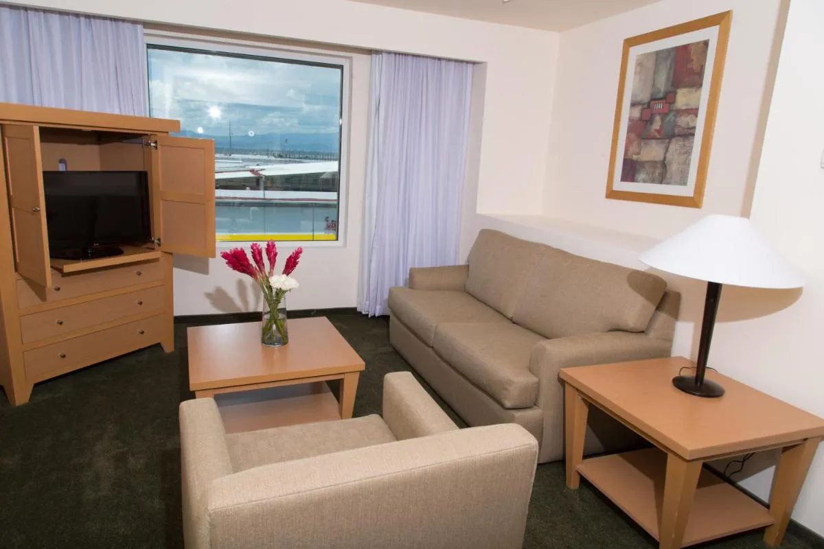 Image 4 of Fiesta Inn Ecatepec