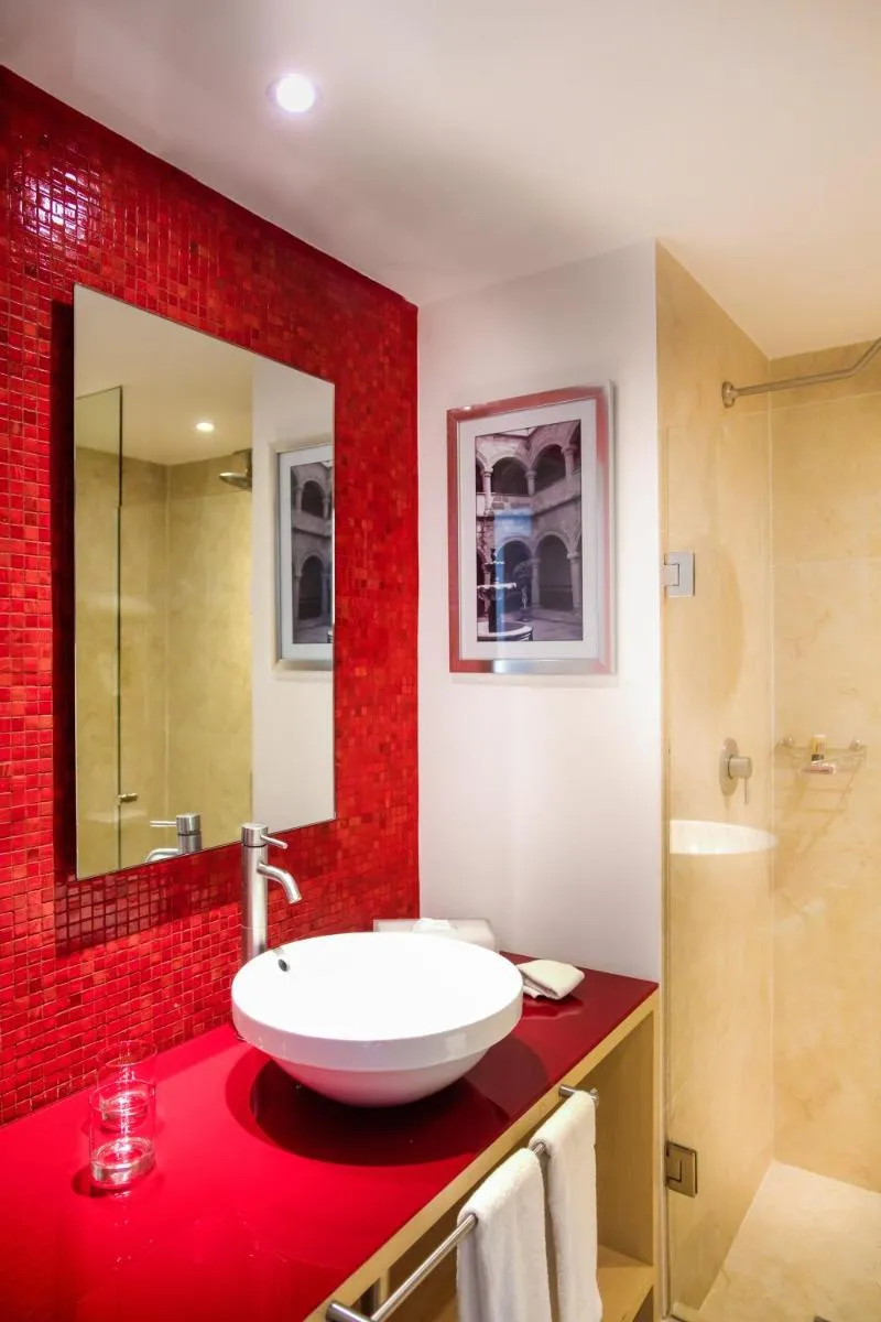 Image 3 of Fiesta Inn Express Perinorte