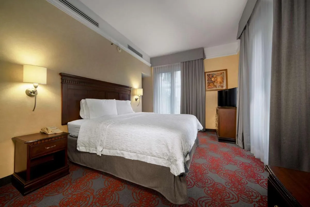 Image 1 of Hampton Inn & Suites Mexico City – Centro Historico