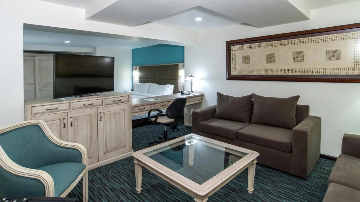 Image 4 of Holiday Inn & Suites Mexico Zona Reforma by IHG