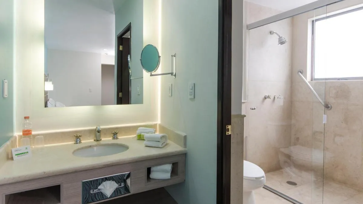 Image 2 of Holiday Inn & Suites Mexico Zona Reforma by IHG