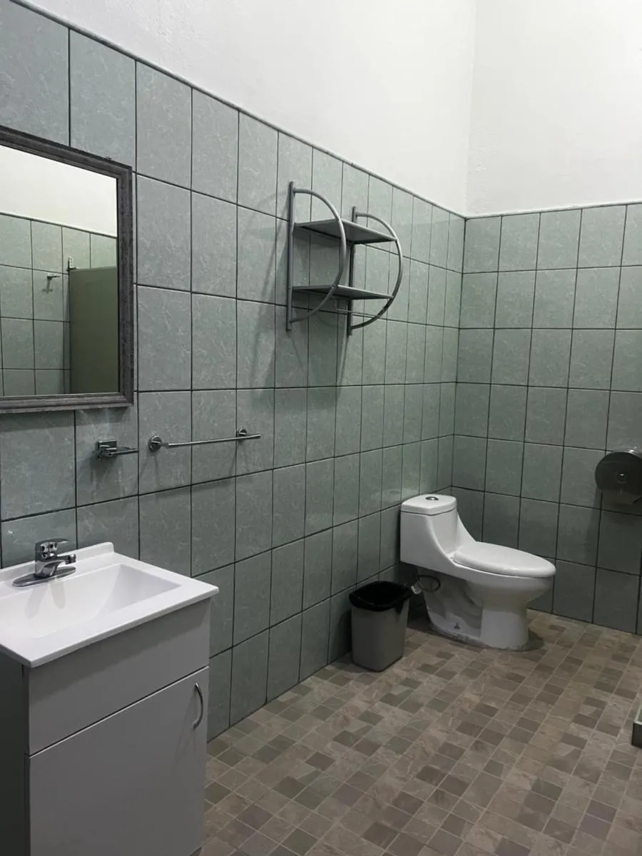 Image 2 of Hostal Amigo