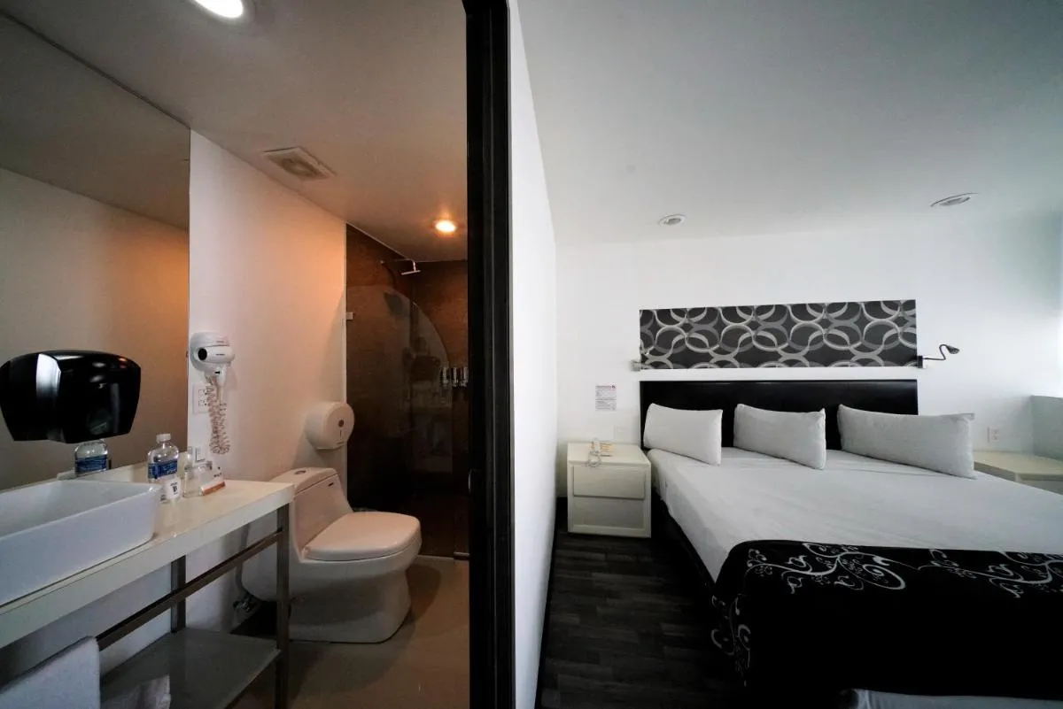 Image 2 of Hotel Black Boutique