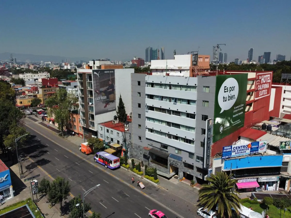Image 5 of Hotel California CDMX