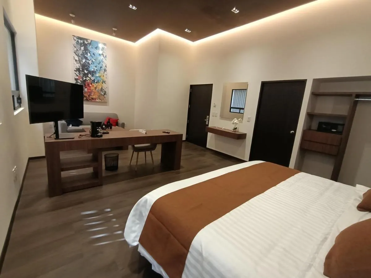 Image 2 of Hotel El Salvador