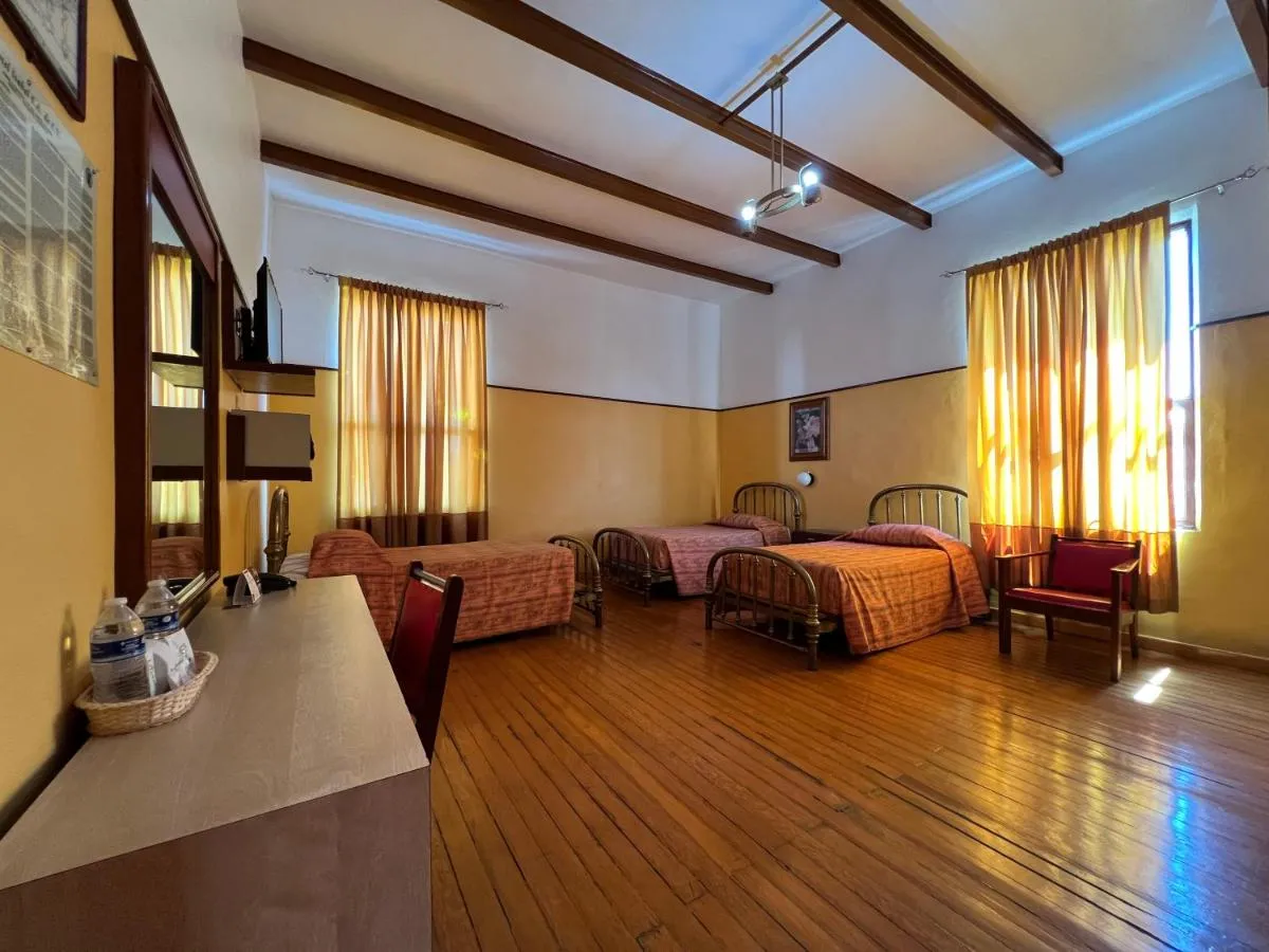 Image 4 of Hotel Isabel
