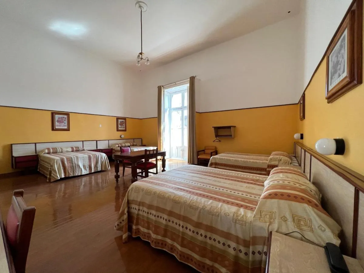 Image 6 of Hotel Isabel