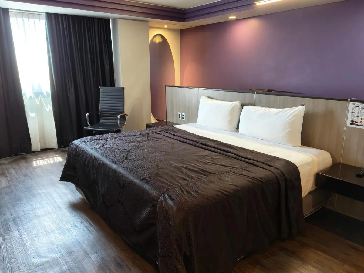 Image 6 of Hotel Max