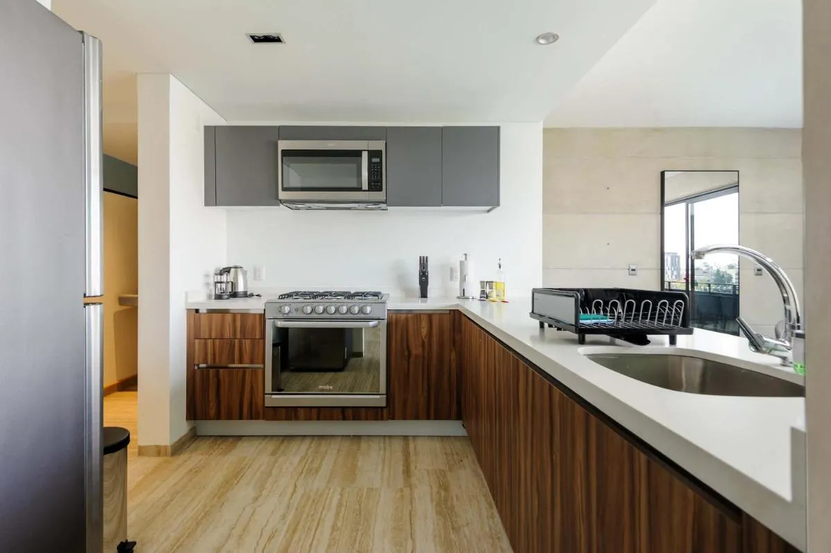 Image 3 of Inviting 2BR Penthouse with Terrace in Cuauhtemoc