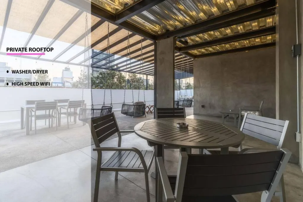 Image 3 of L104 New Studio apt 2Bdrm 1bath fits 6 AC Rooftop L104 New Studio apt 2Bdrm 1bath fits 6 AC Rooftop