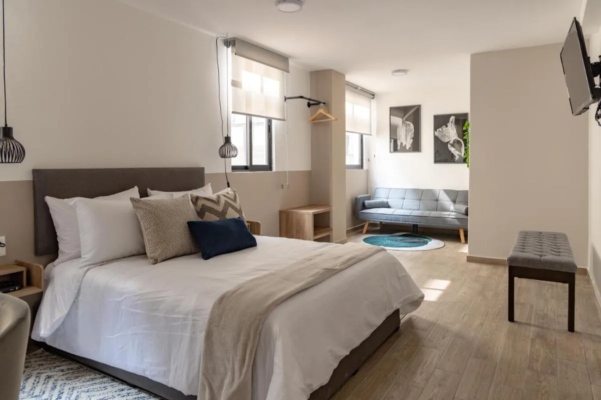 Image 1 of Lope 226, Polanco