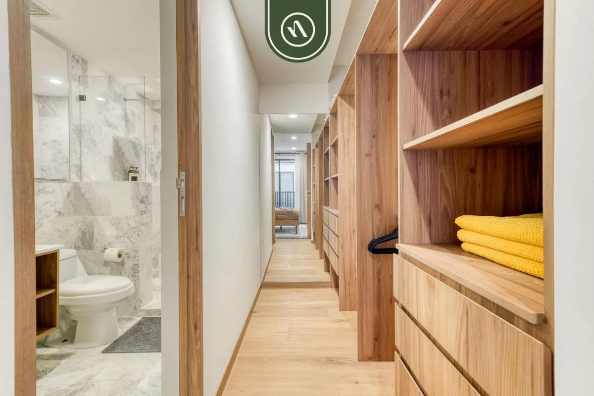 Image 2 of Luxury 2 BR Condo – Rooftop Pool with City View