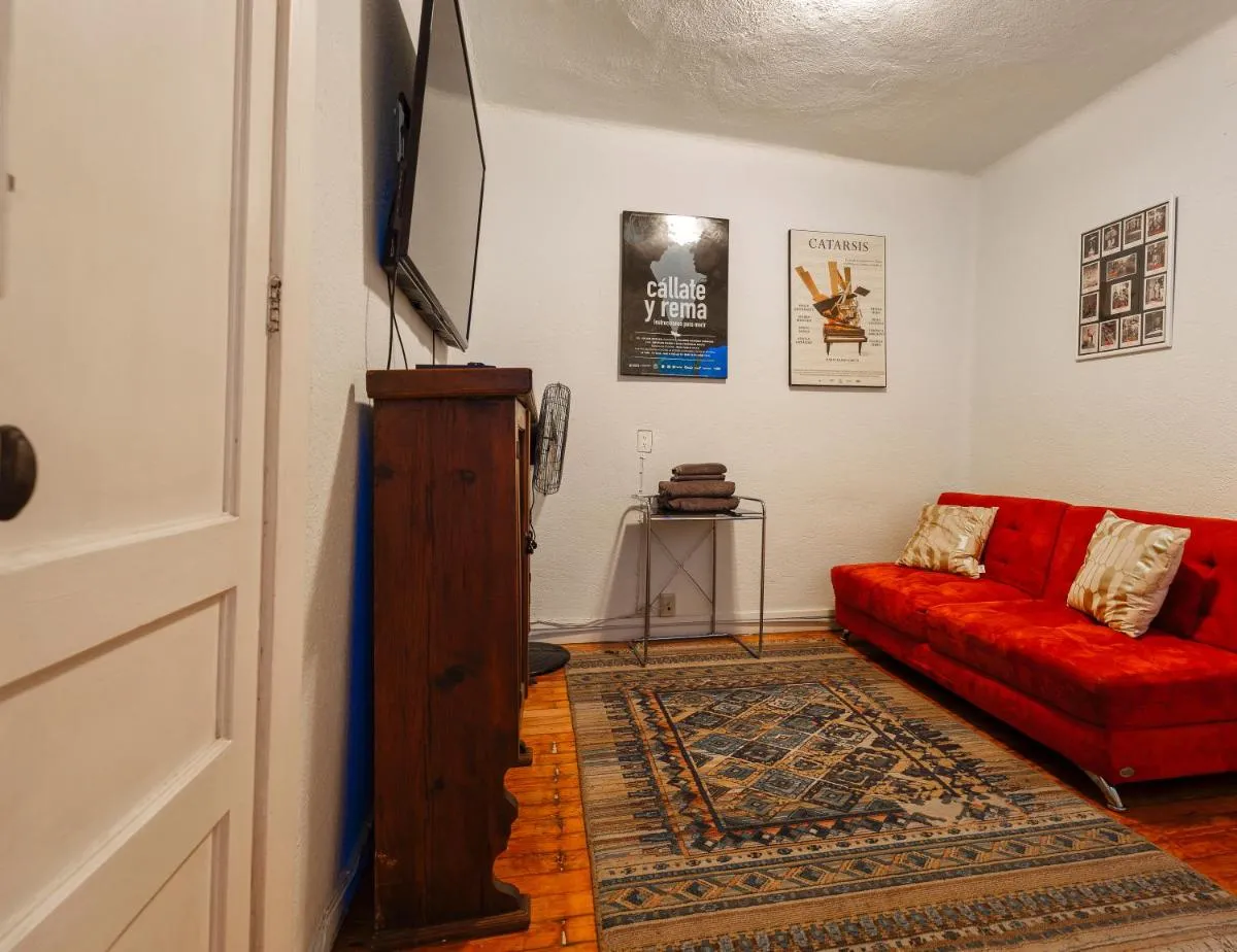 Image 6 of Luxury Condesa