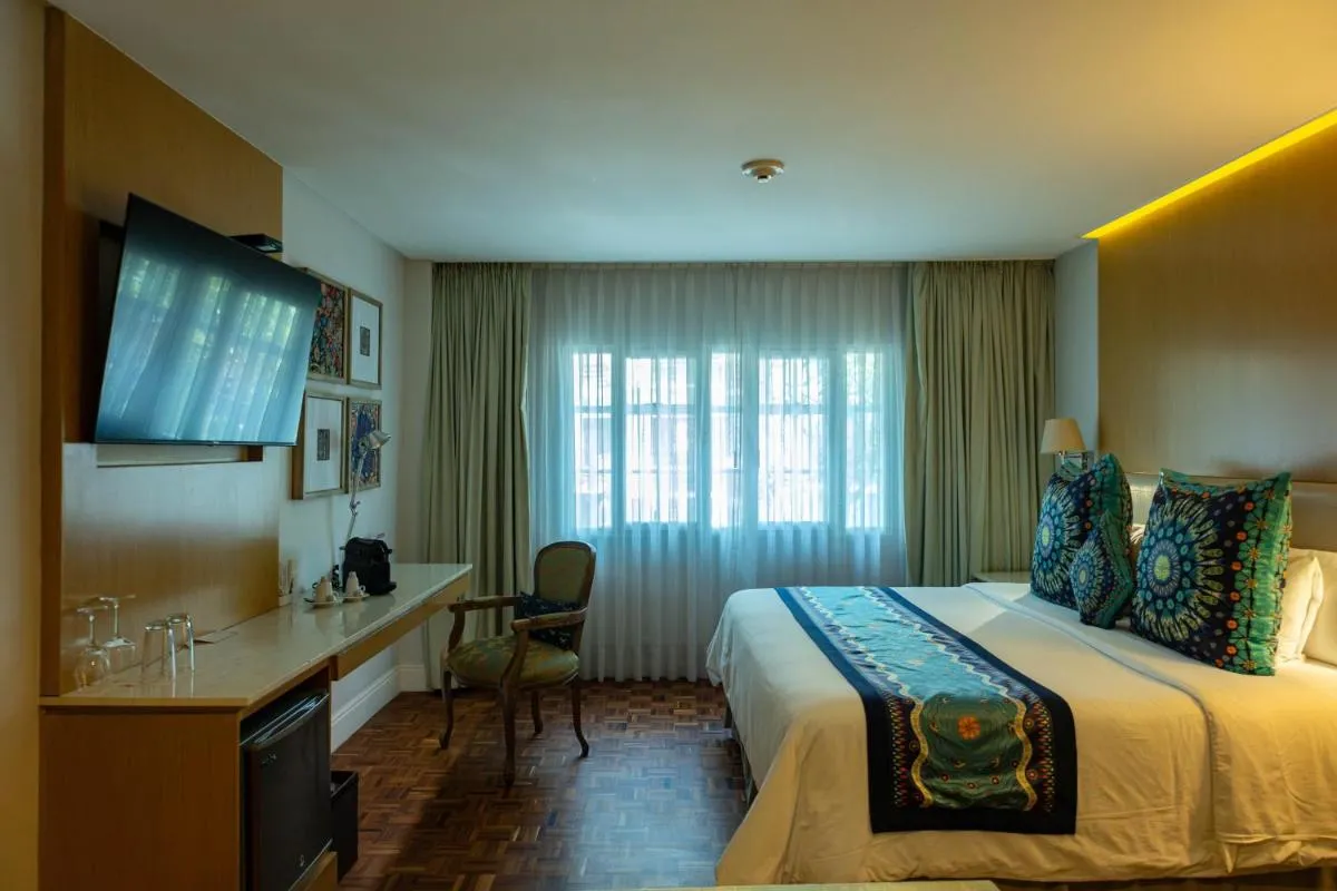 Image 6 of Maria Condesa