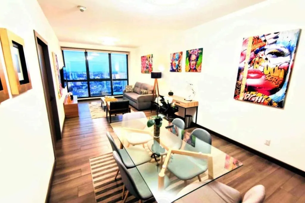 Image of Modern Hi-rise Amazing Views, Pool & Hs Internet!