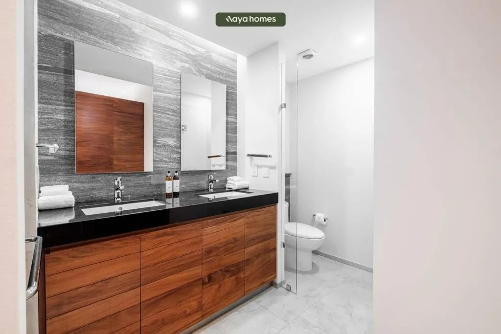 Image 2 of Redesigned 1BR Condo in Polanco – Pool Gym & Padel