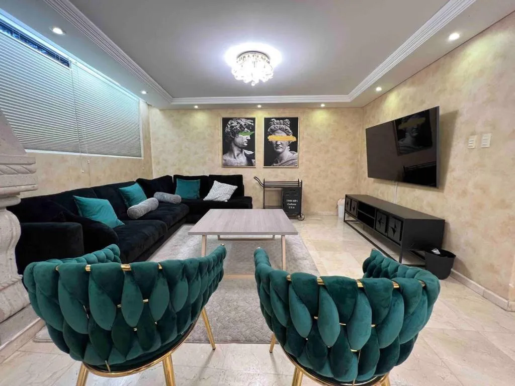 Image of Spacious Polanco Home with Patio Ideal for Groups