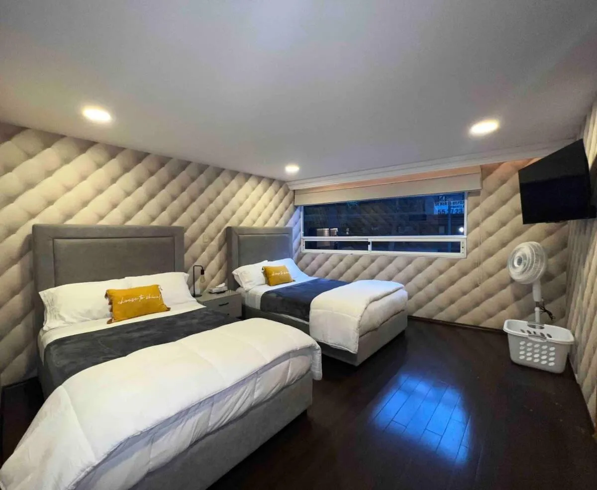 Image 1 of Spacious Polanco Home with Patio Ideal for Groups