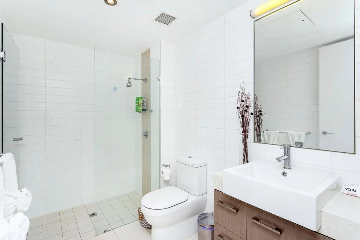 1bdr Parking On Beaufort Street - 3