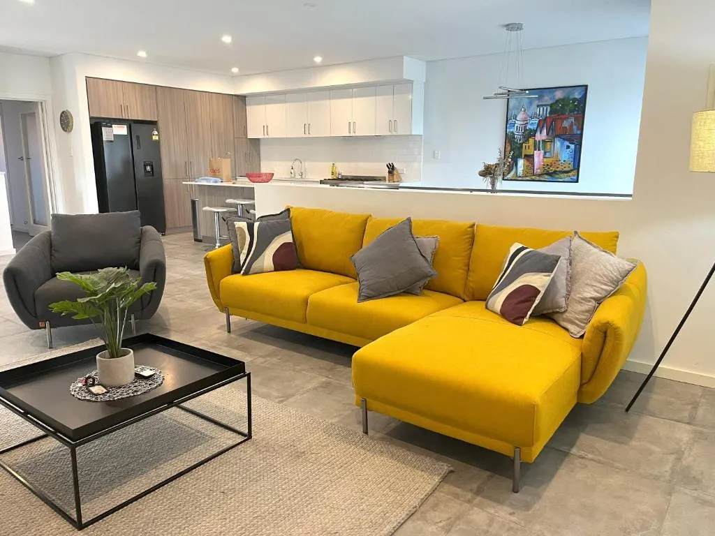 2 Chic Stylish Modern Family On Charles