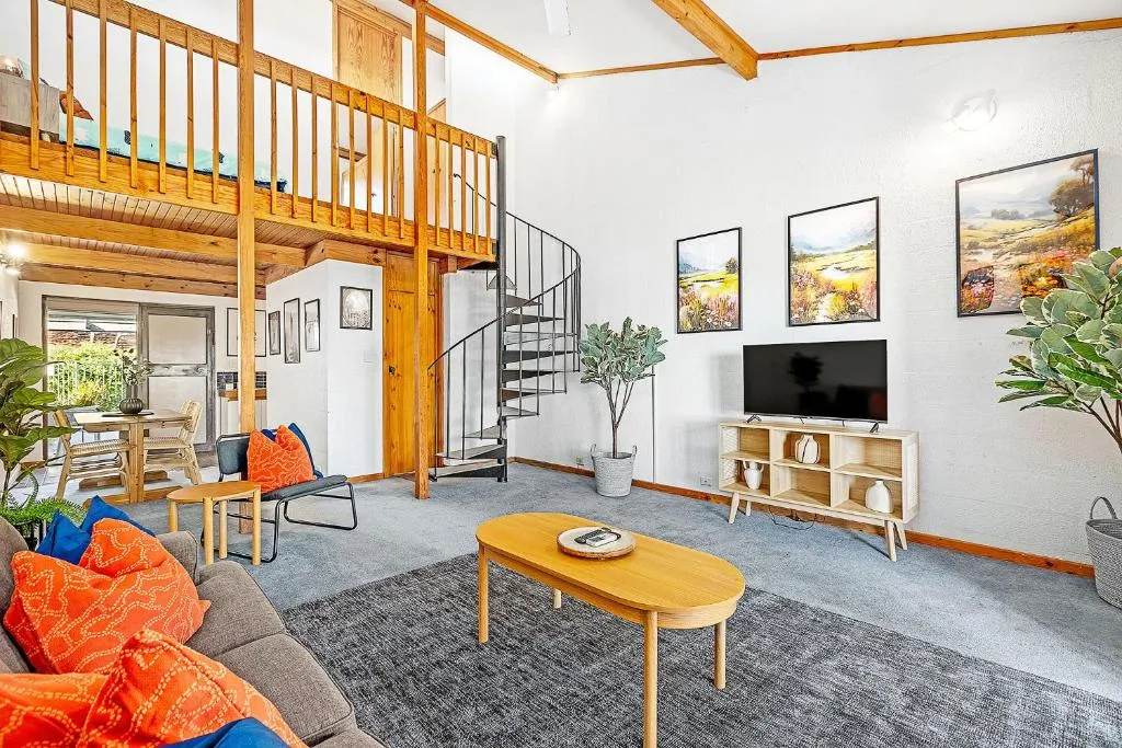 8 Cottesloe Steps To Beach – Sleeps 3