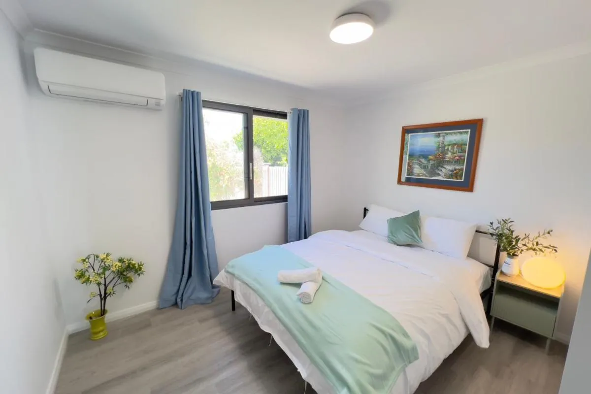 A3 AirportRetreat – Full Kitchen, Biz & Leisure - 2
