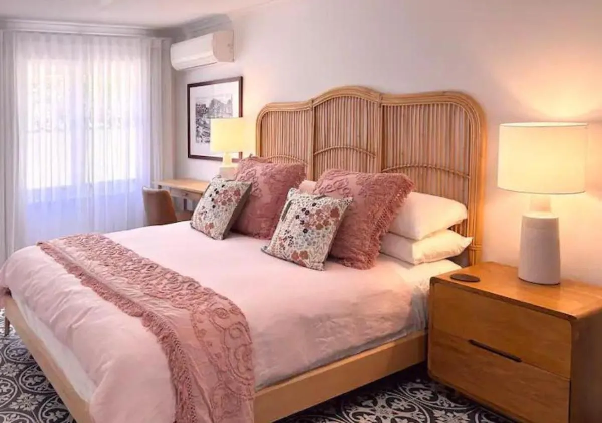 Between the City and the Sea w/ King Size Bed - 2