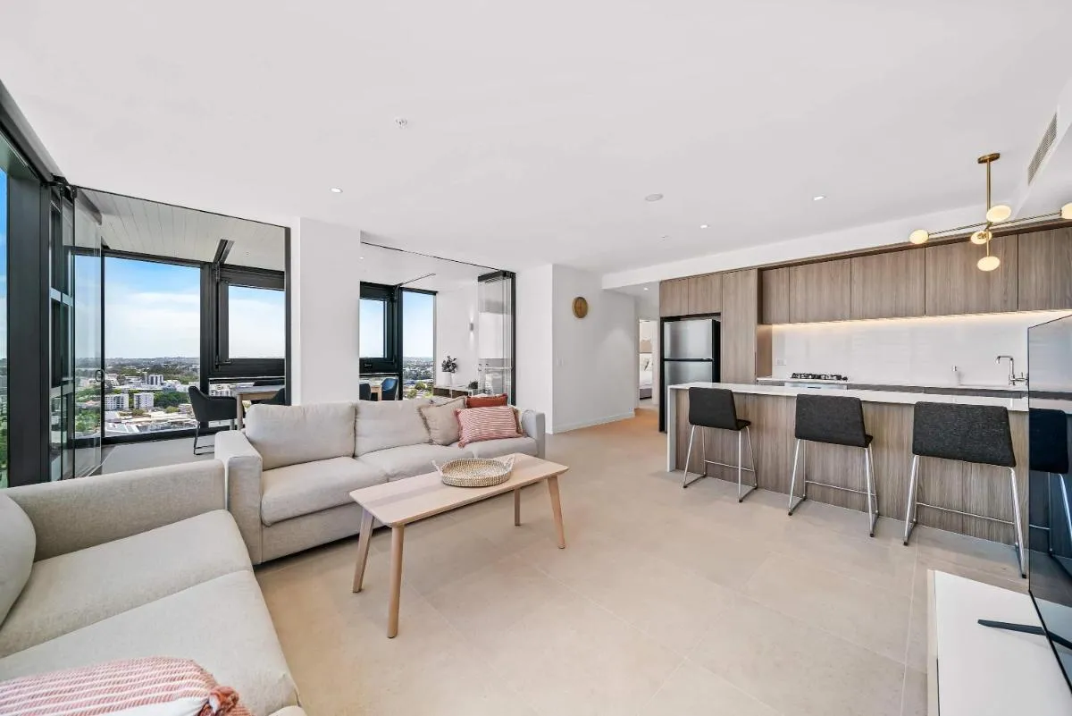 Brand new Luxurious 3 Bedroom Perth CBD - 3