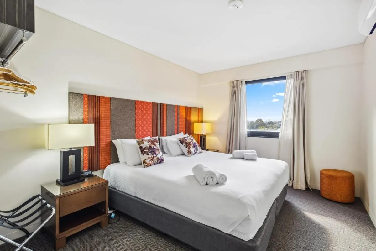 Cozy 2-Bedroom Apartment with City Views - 2