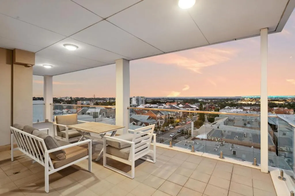 EAST34 – Skyline Haven East Perth
