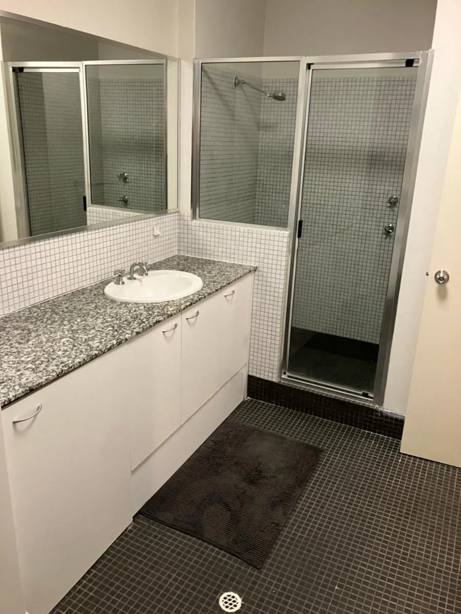 Great Place in Perth CBD – 2 bedrooms - 3