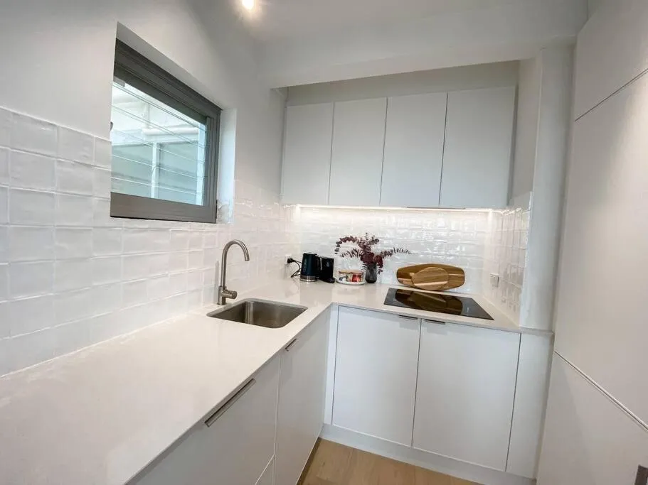 HoneyB – 2 bed Apt on the beach - 3
