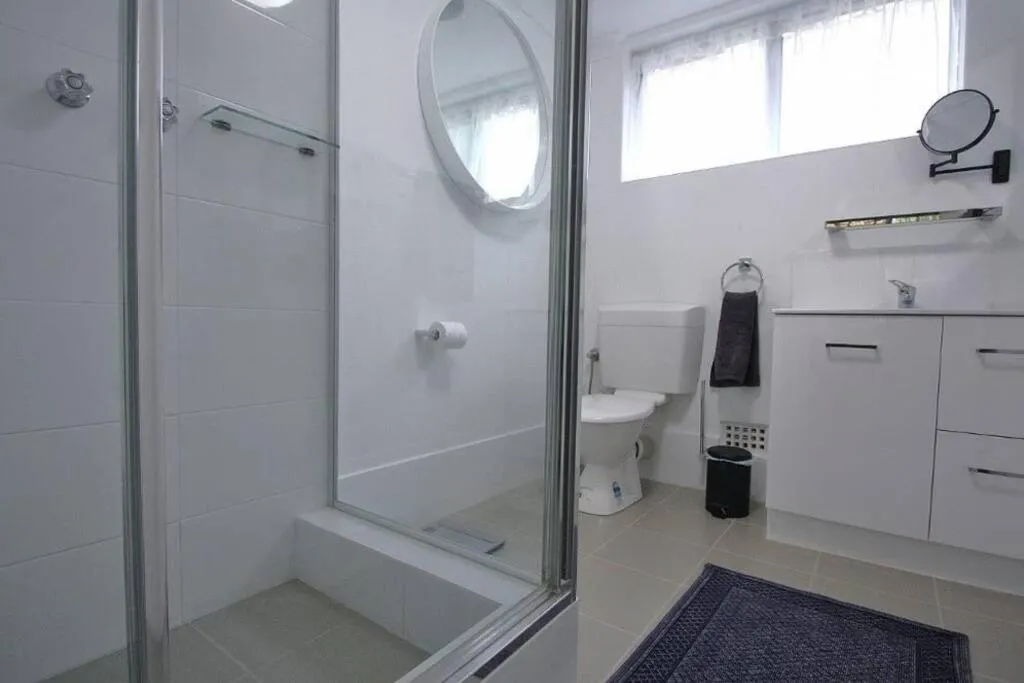 LOCATION LIFESTYLE CONVENIENCE! WIFI NETFLIX WINE - 3